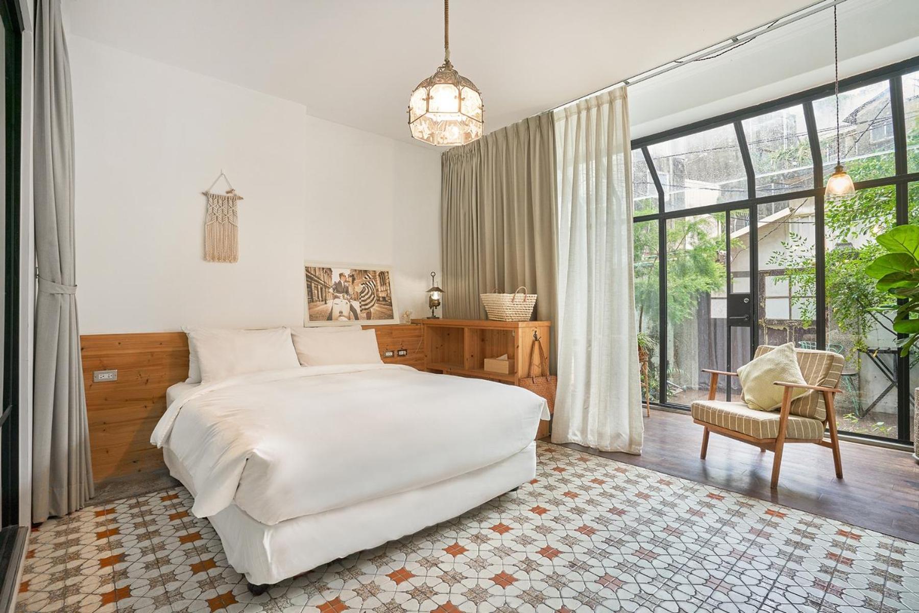 Laile Apartment Тайнан Екстериор снимка